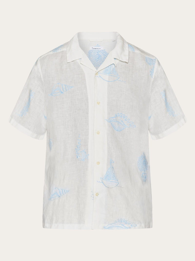 KnowledgeCotton Apparel - MEN Box fit short sleeve shirt with embroidery - GOTS/Vegan Shirts 1387 Egret