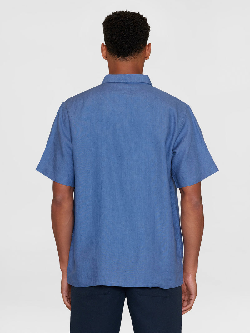KnowledgeCotton Apparel - MEN Box fit short sleeved linen shirt Shirts 1432 Moonlight Blue