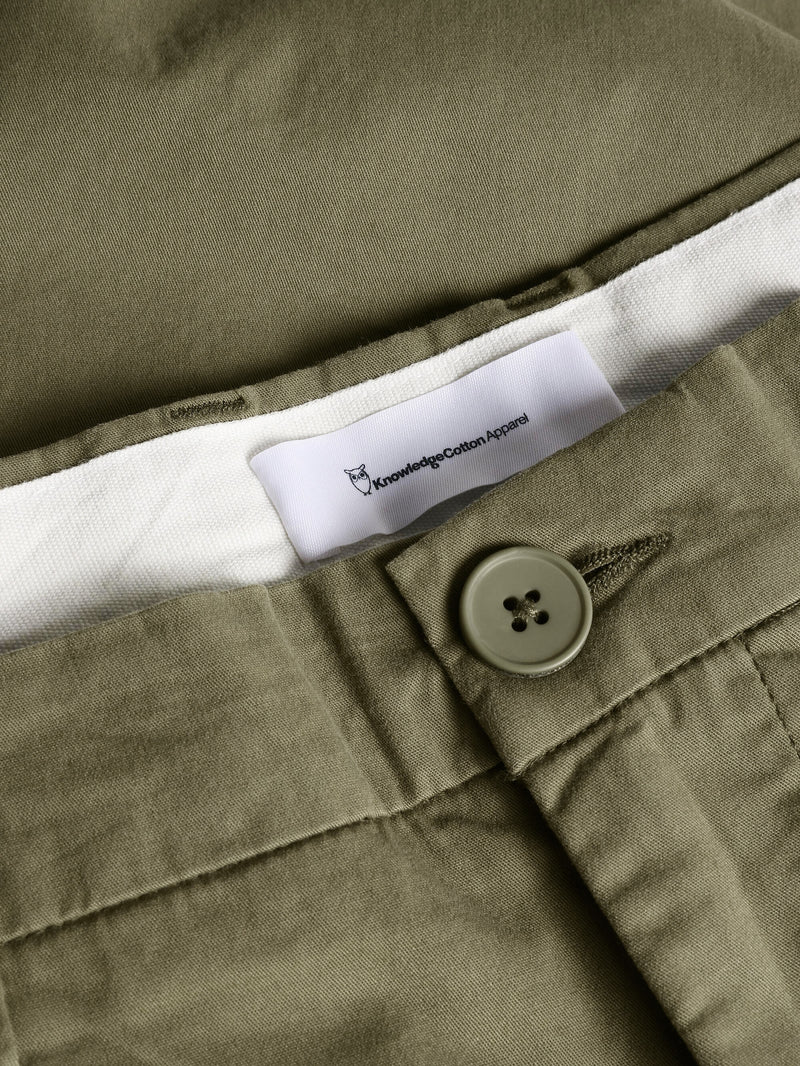 KnowledgeCotton Apparel - MEN CHUCK regular chino poplin shorts Shorts 1068 Burned Olive