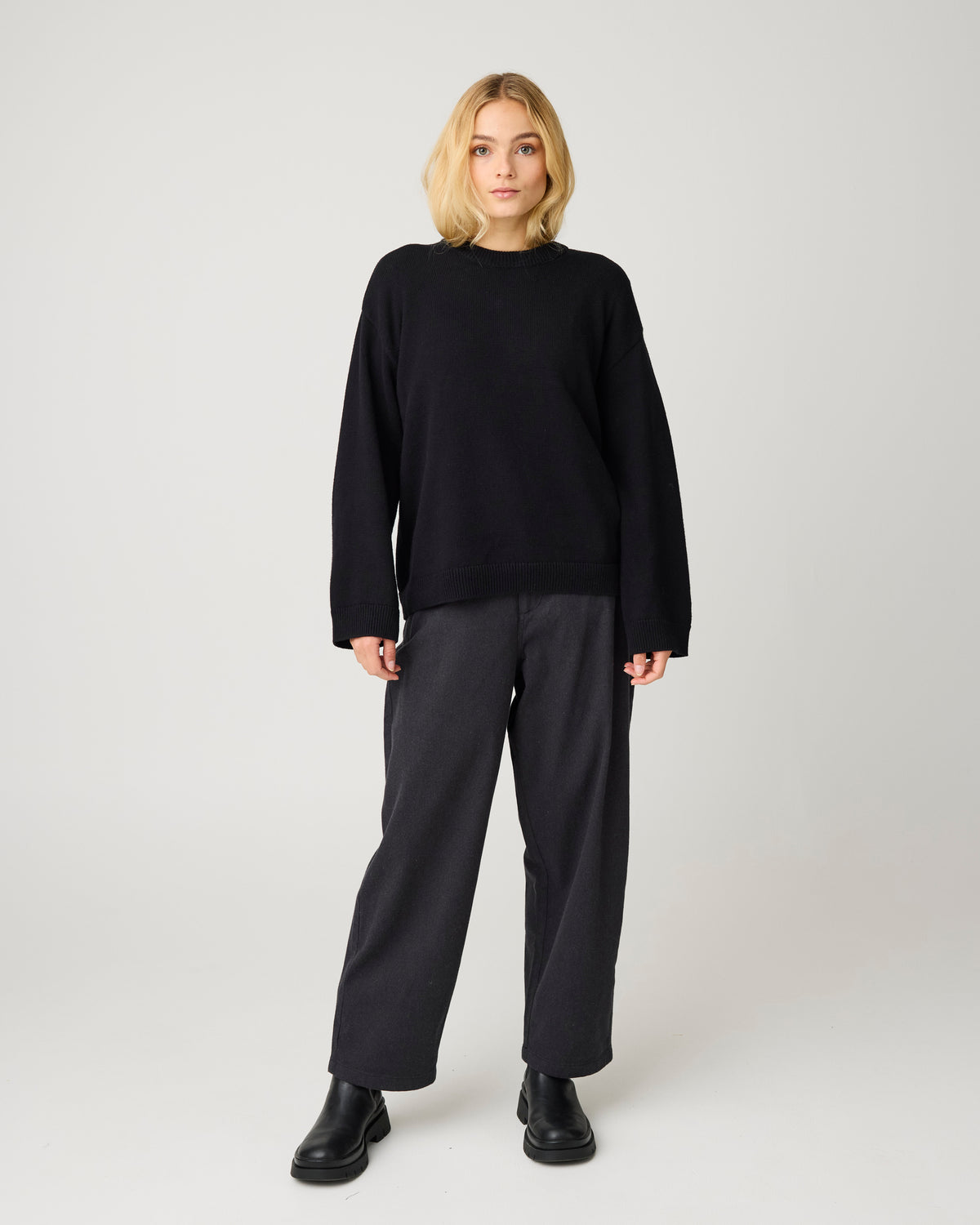 KnowledgeCotton Apparel - WMN Cashmere crew neck sweater Knits 1300 Black Jet