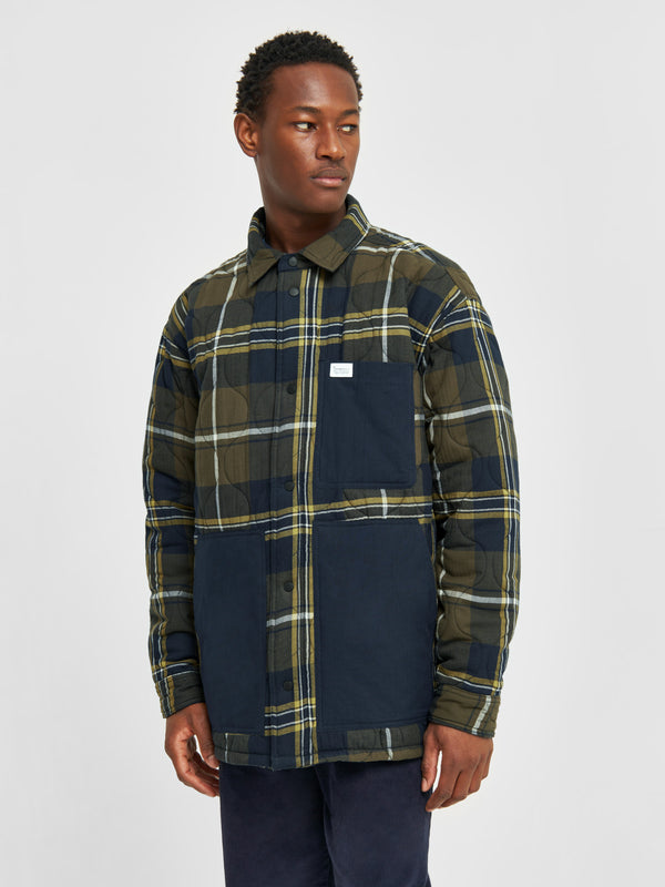 KnowledgeCotton Apparel - MEN Checked quilted oversized overshirt Overshirts 7023 Green check