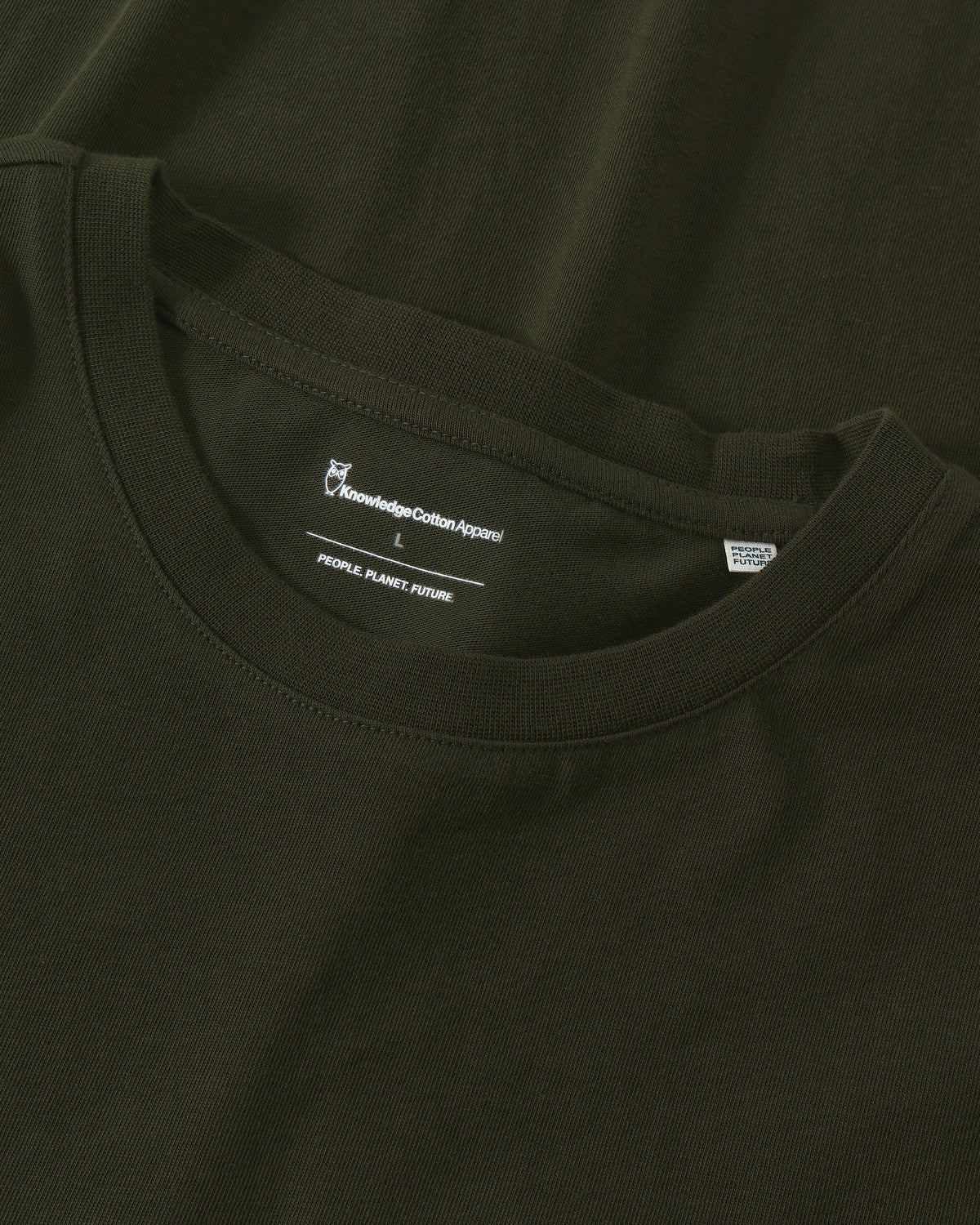 KnowledgeCotton Apparel - MEN Chest embroidery t-shirt T-shirts 1090 Forest Night