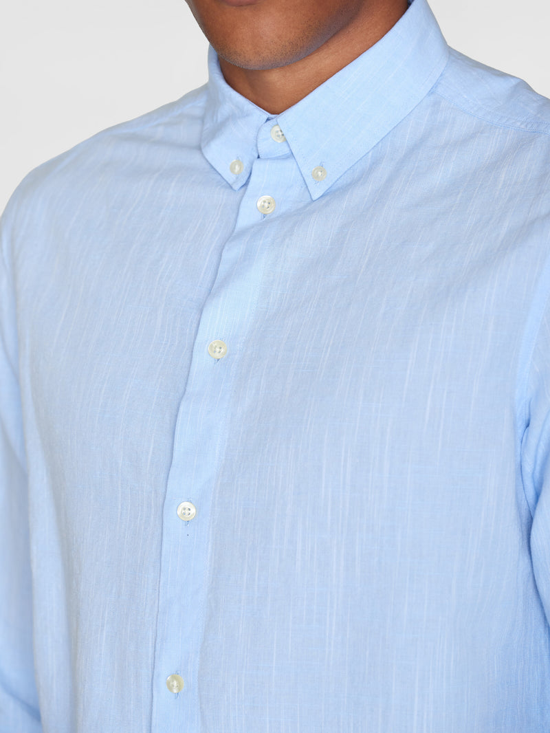 KnowledgeCotton Apparel - MEN Custom fit linen shirt Shirts 1009 Skyway