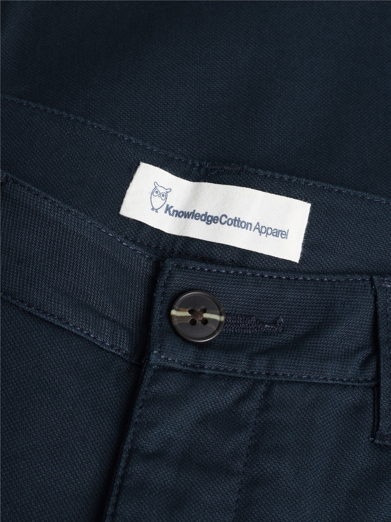 KnowledgeCotton Apparel - WMN IRIS mom mid-rise canvas pique chino - GOTS/Vegan Pants 1001 Total Eclipse