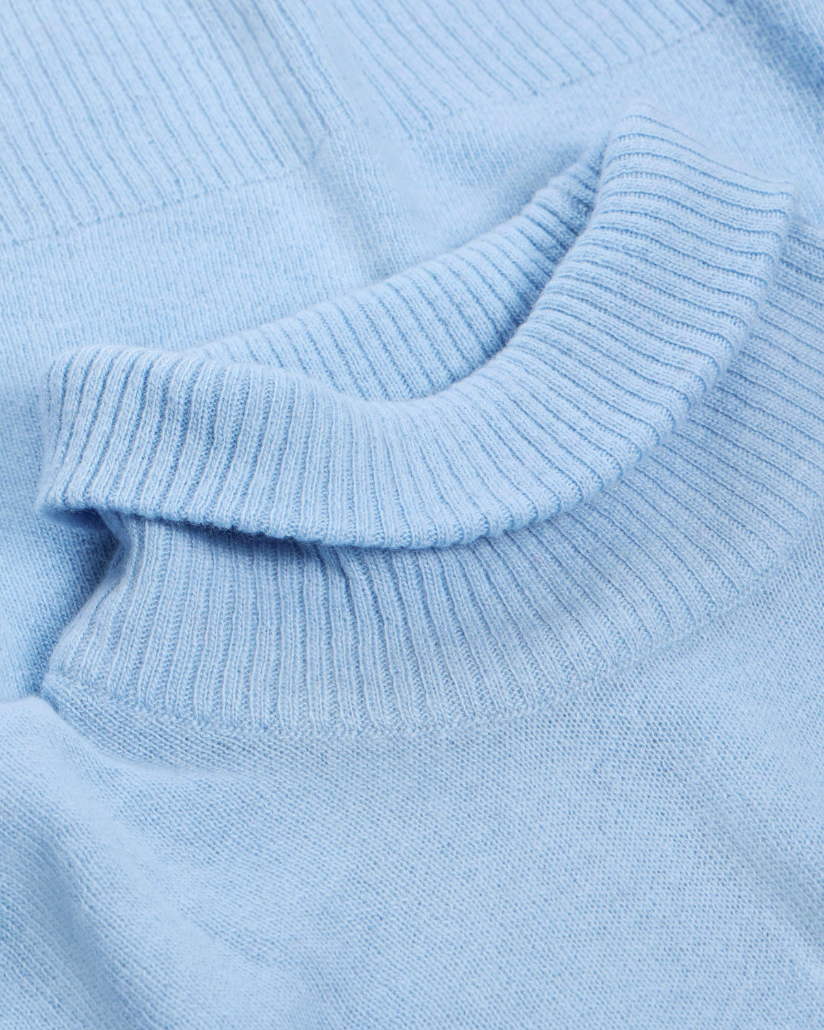 KnowledgeCotton Apparel - WMN Lambswool high neck sweater Knits 1322 Asley Blue