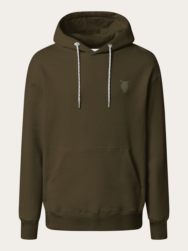 KnowledgeCotton Apparel - MEN Loose fit hood kangaroo pocket sweat with embroidery at chest Sweats 1100 Dark Olive