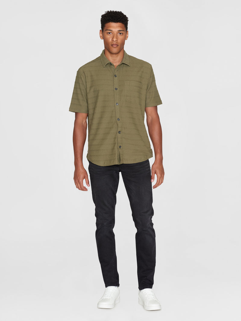 KnowledgeCotton Apparel - MEN Loose short sleeve cotton solid striped jersey shirt - GOTS/Vegan Shirts 1068 Burned Olive