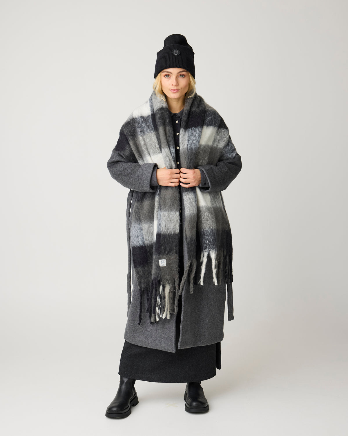 KnowledgeCotton Apparel - UNI Recycled fringe scarf Scarfs 7003 Black check