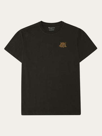 KnowledgeCotton Apparel - MEN Regenerative Organic Cotton Chest Embroidery T-Shirt GOTS T-shirts 1090 Forrest Night