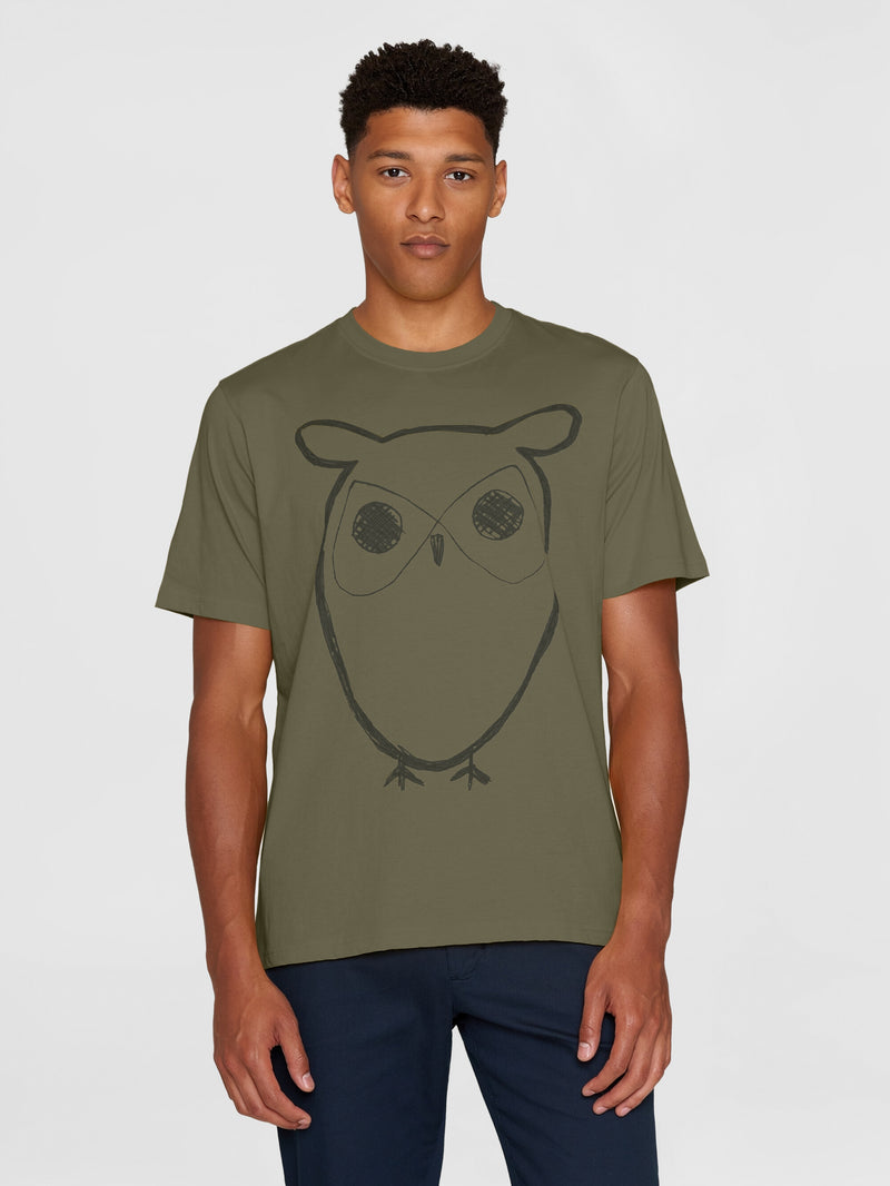 KnowledgeCotton Apparel - MEN Regular big owl front print t-shirt - GOTS T-shirts 1068 Burned Olive