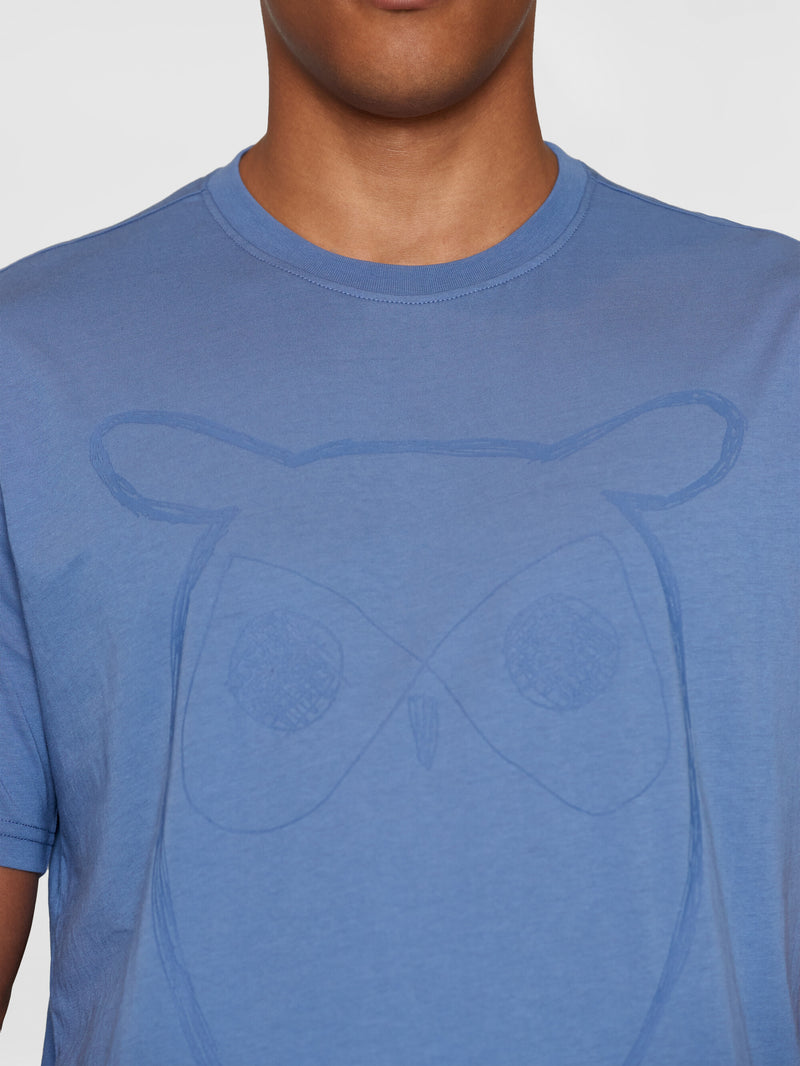 KnowledgeCotton Apparel - MEN Regular big owl front print t-shirt - GOTS T-shirts 1432 Moonlight Blue