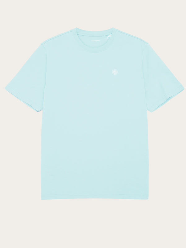 KnowledgeCotton Apparel - MEN Regular fit Badge t-shirt T-shirts 1480 Aqua-Esque