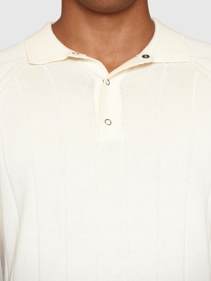 KnowledgeCotton Apparel - MEN Regular short sleeved striped knitted polo - GOTS/Vegan Polos 1387 Egret