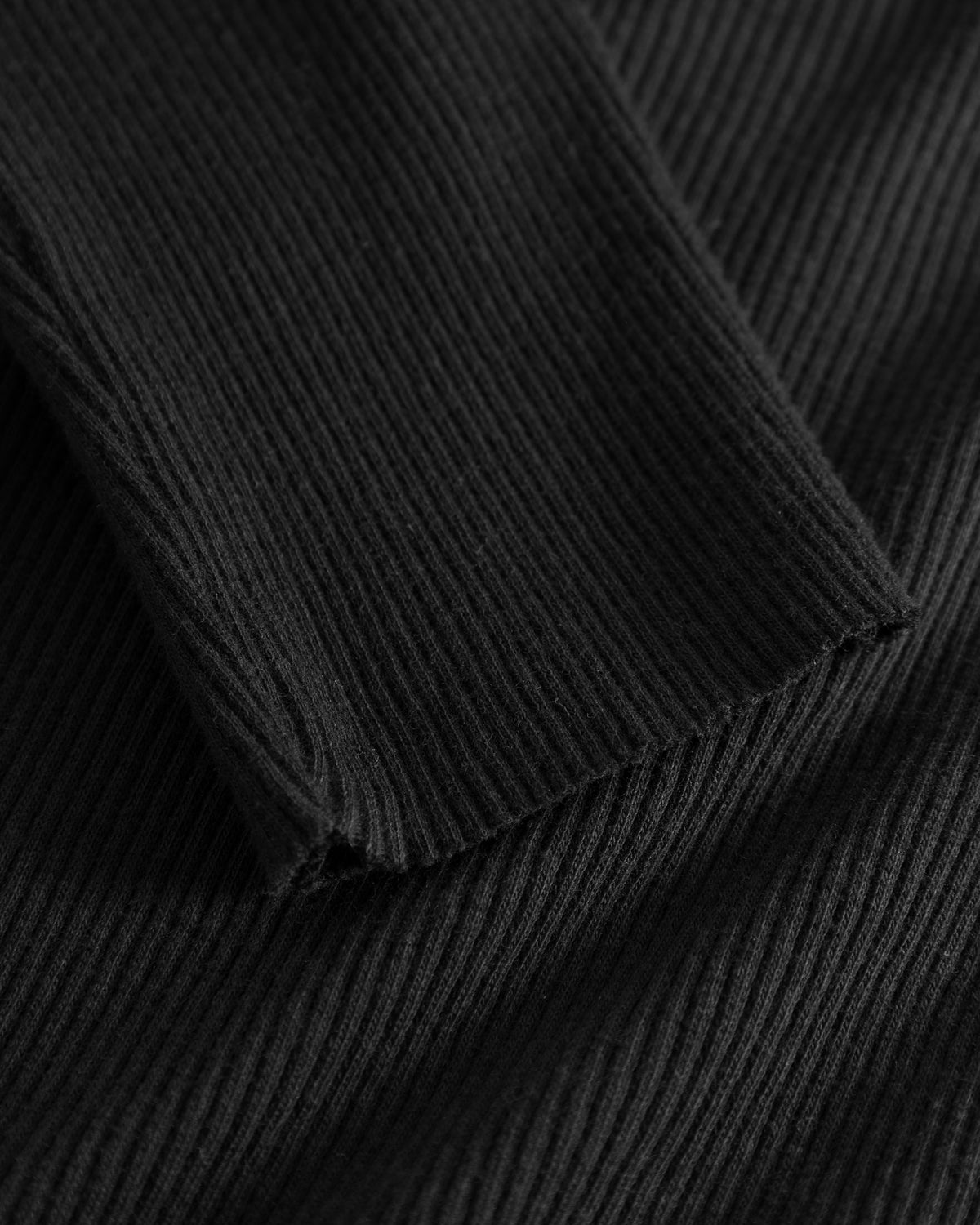 KnowledgeCotton Apparel - WMN Rib Scoop neck long sleeved Long Sleeves 1300 Black Jet