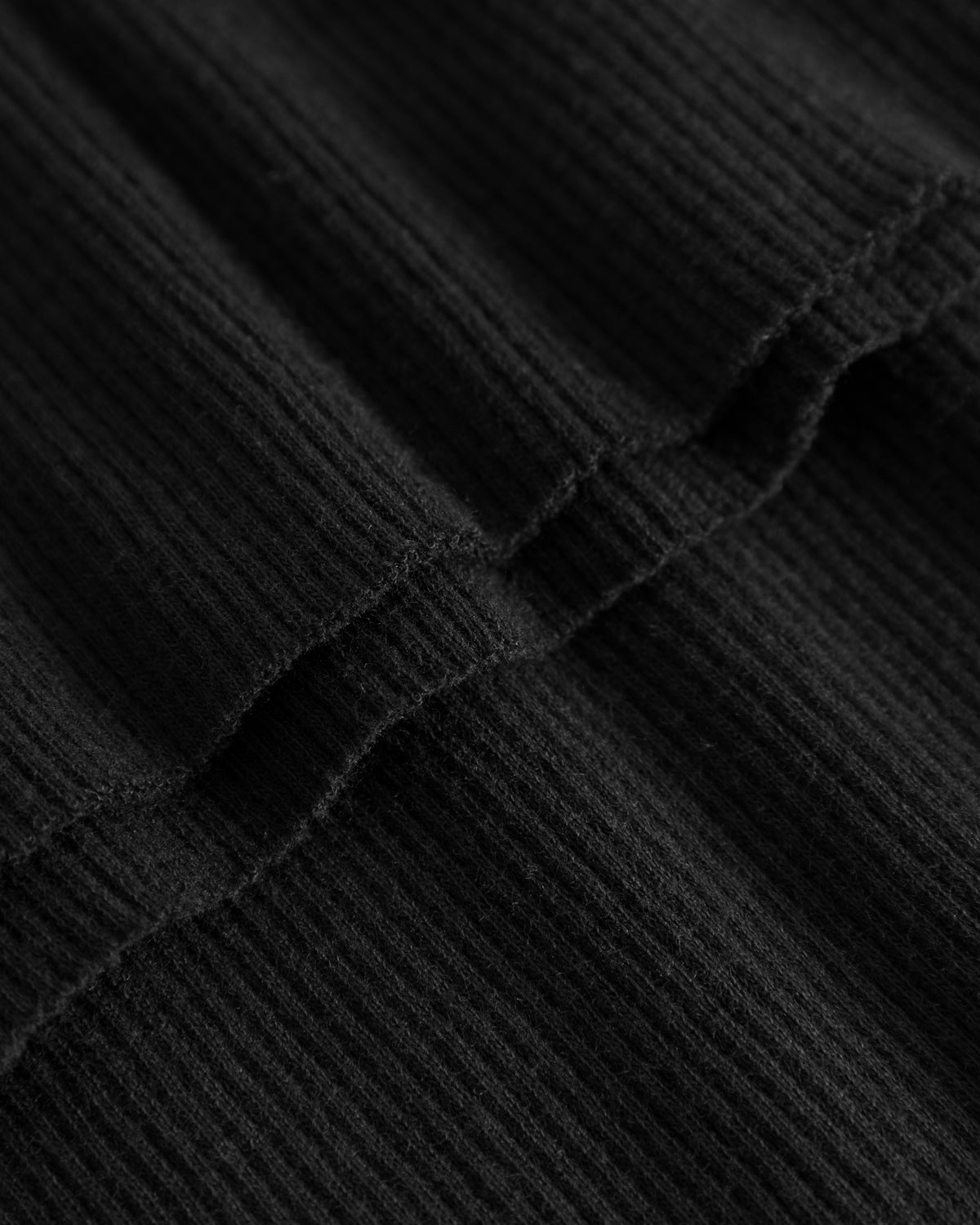 KnowledgeCotton Apparel - WMN Rib Scoop neck long sleeved Long Sleeves 1300 Black Jet