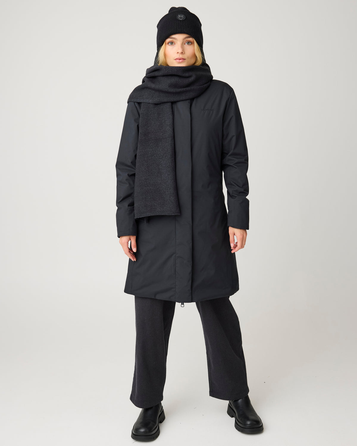 KnowledgeCotton Apparel - UNI Soufflé yarn scarf Scarfs 1300 Black Jet