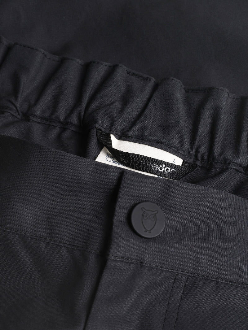 KnowledgeCotton Apparel - MEN Vent Canvas 200 classic pants - GOTS/Vegan Pants 1300 Black Jet