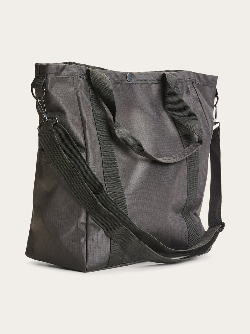 KnowledgeCotton Apparel - UNI Big Tote pack with shoulderstrap Bags 1300 Black Jet